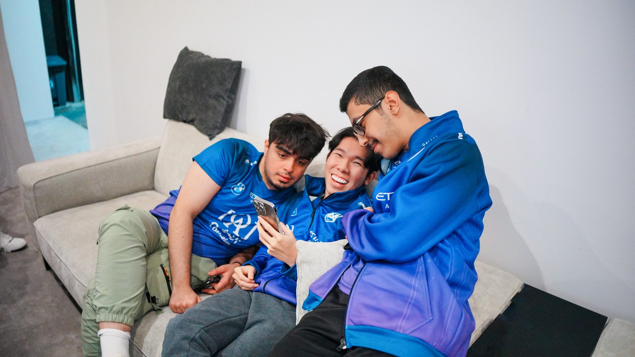 Slayder (middle) has talent, but facing top LEC superstars will be a bit overwhelming for him
