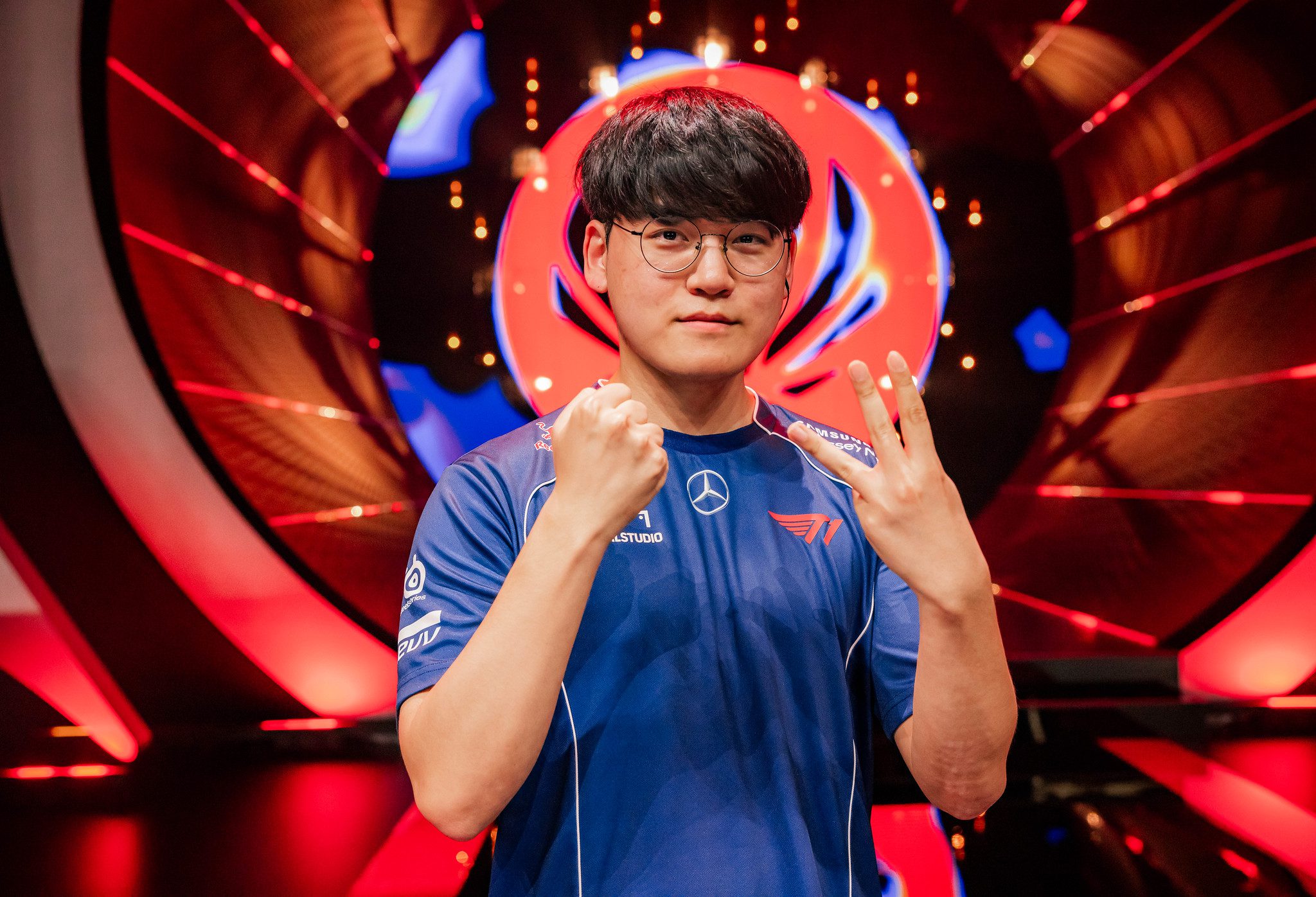 Many fans do not realize that T1 had the power to determine whether LCK would keep its four slots for Worlds 2024 without relying on the outcome of the Gen.G vs. BLG match