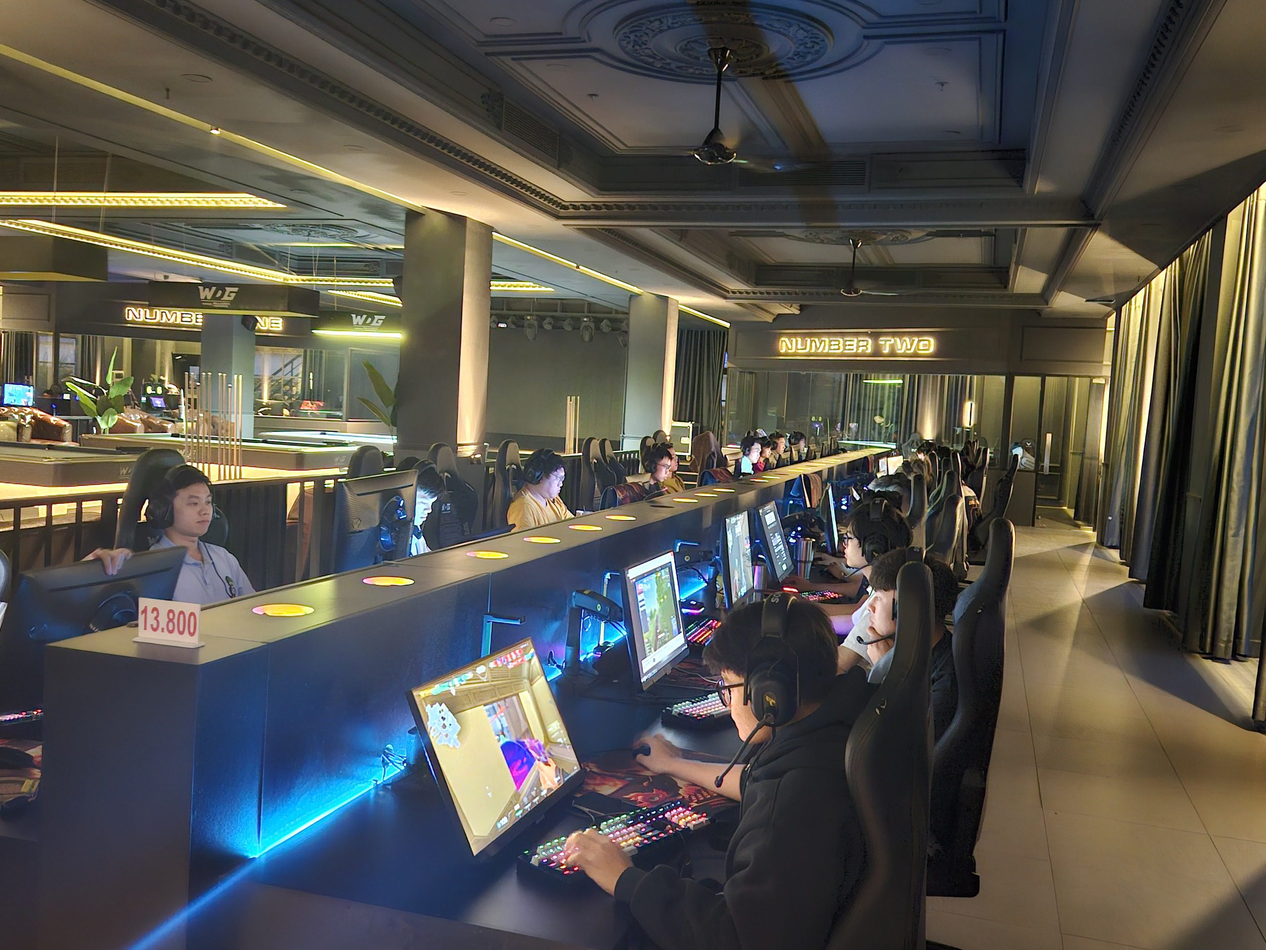 Billiards combined cyber cafe of Win.D in Thu Duc