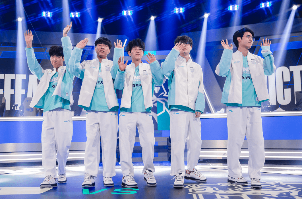 LNG is the first team from the LPL to reach the Quarterfinals of Worlds 2024