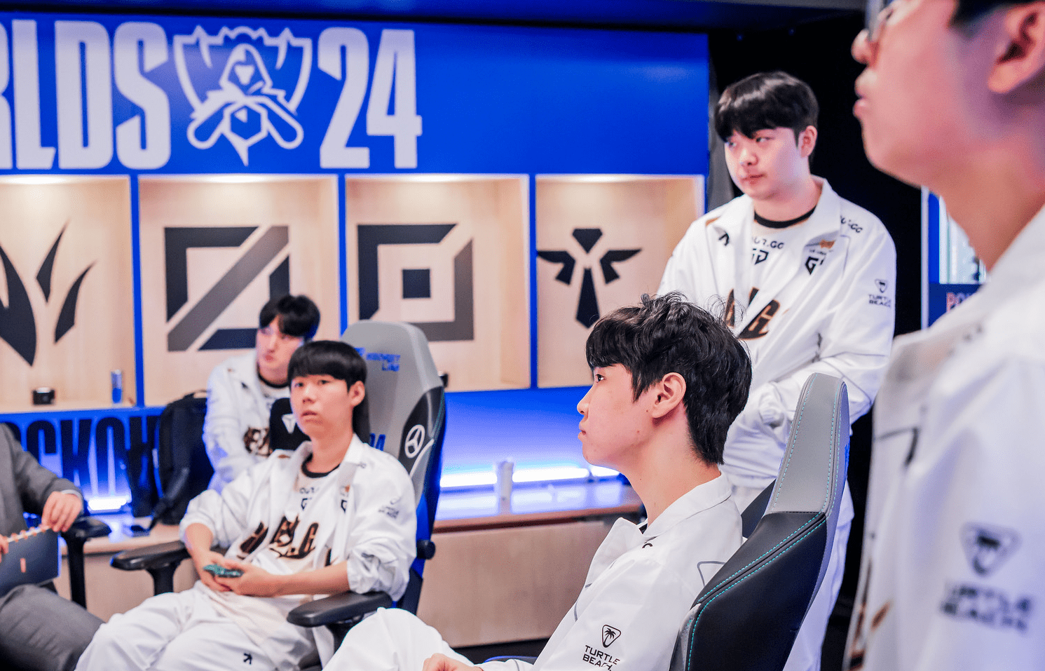 Meanwhile, Gen.G has raised doubts among fans after narrowly escaping defeat against FlyQuest