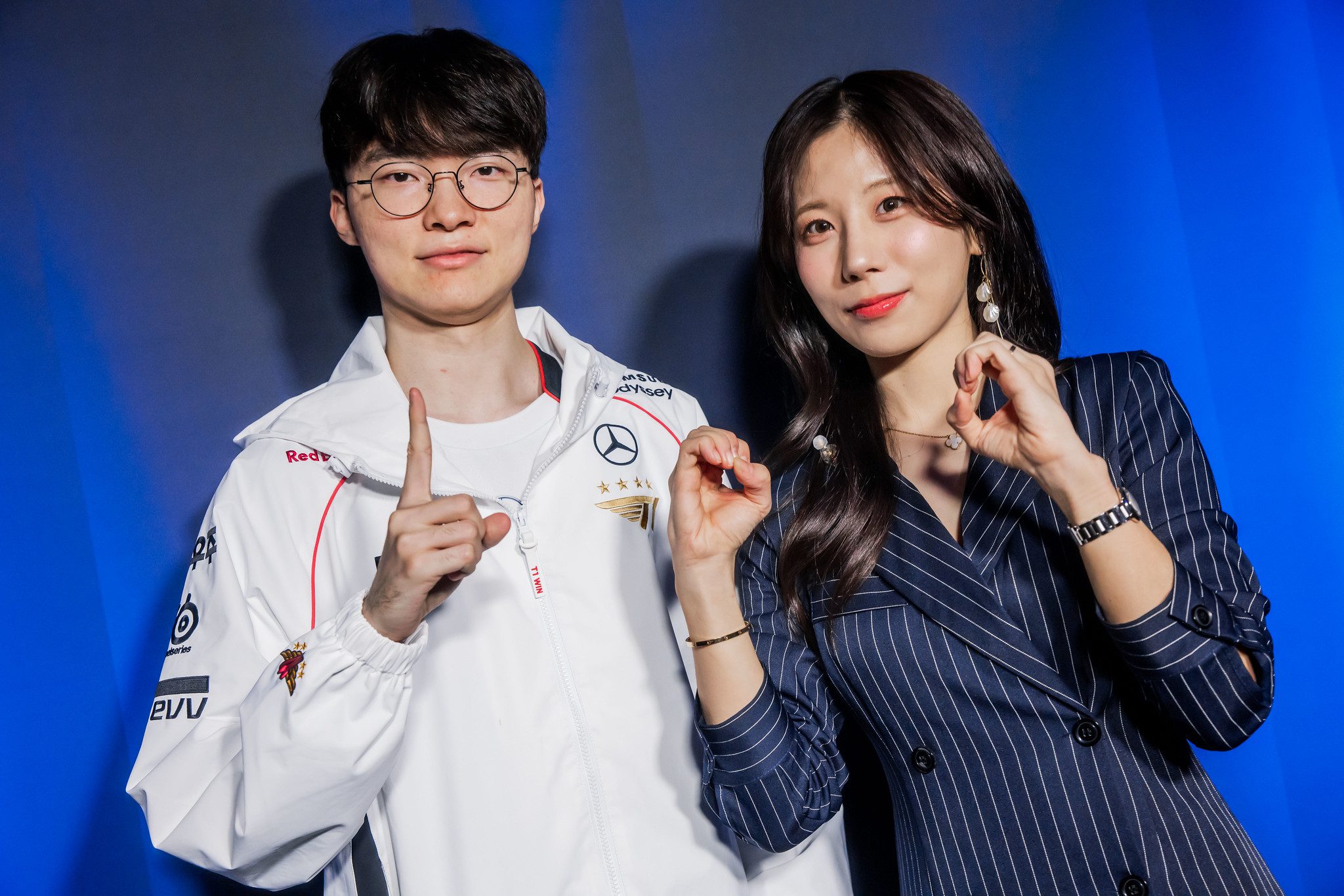 T1 players, especially Faker, feel more at ease when working with their close sister