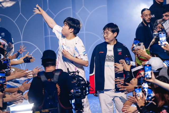 BLG secured their spot in the 2024 World Championship finals after an easy victory over WBG