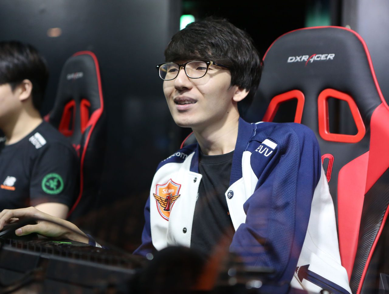 In the past, only Easyhoon was the sole substitute of SKT T1 to have played in the Worlds journey, and that was the only year SKT T1 had 6 Worlds skins