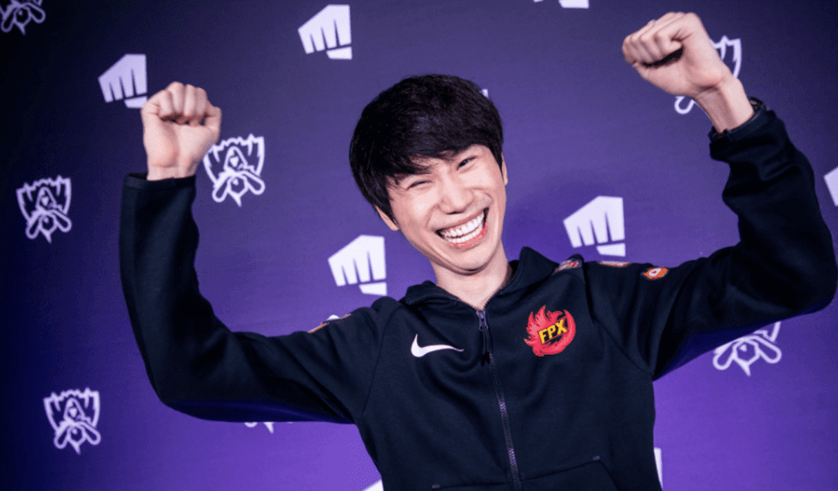 The former 2019 World Champion reveals that the LPL organizers are planning to eliminate several weak teams and move towards a 10-team model similar to LCK