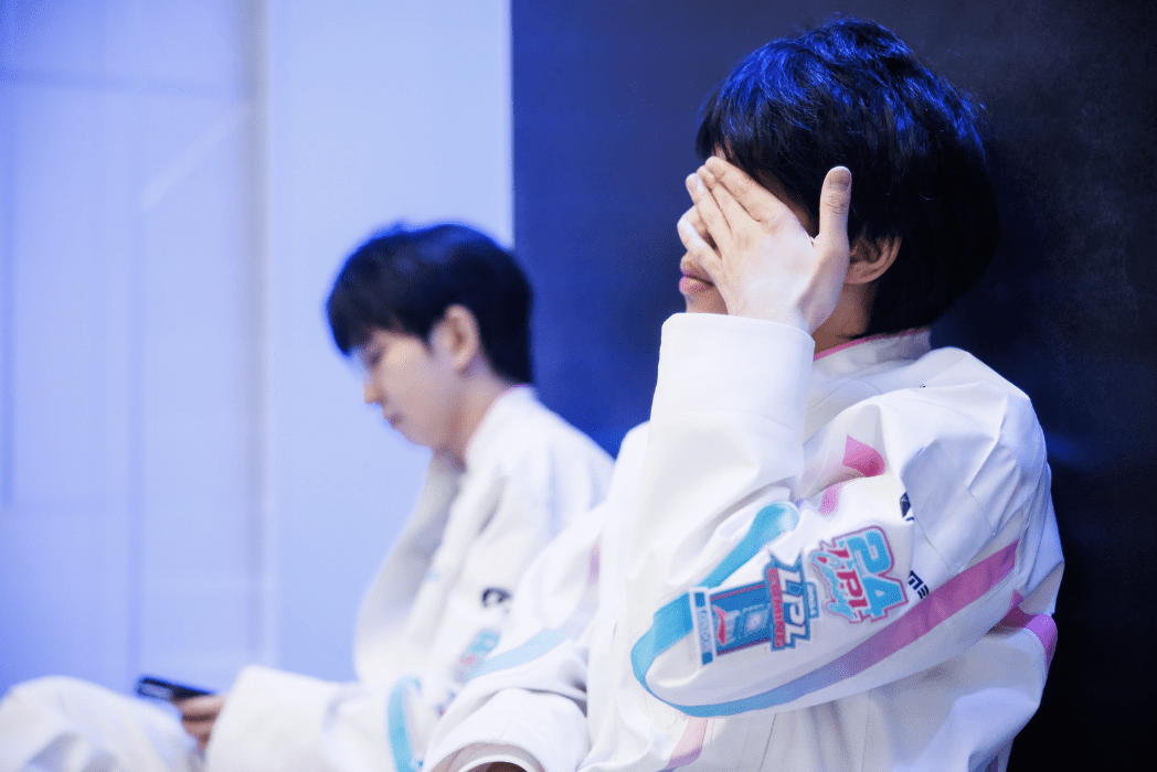 Having too many weak teams in LPL results in a lack of competitiveness and leads to failures in international tournaments