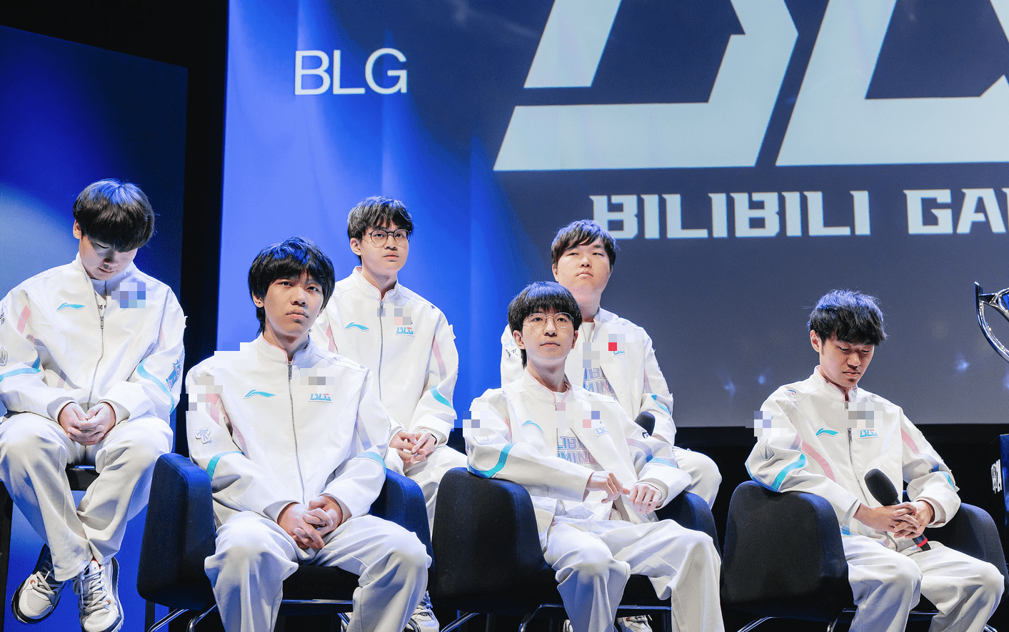 Bad news surrounds the LPL ahead of the finals