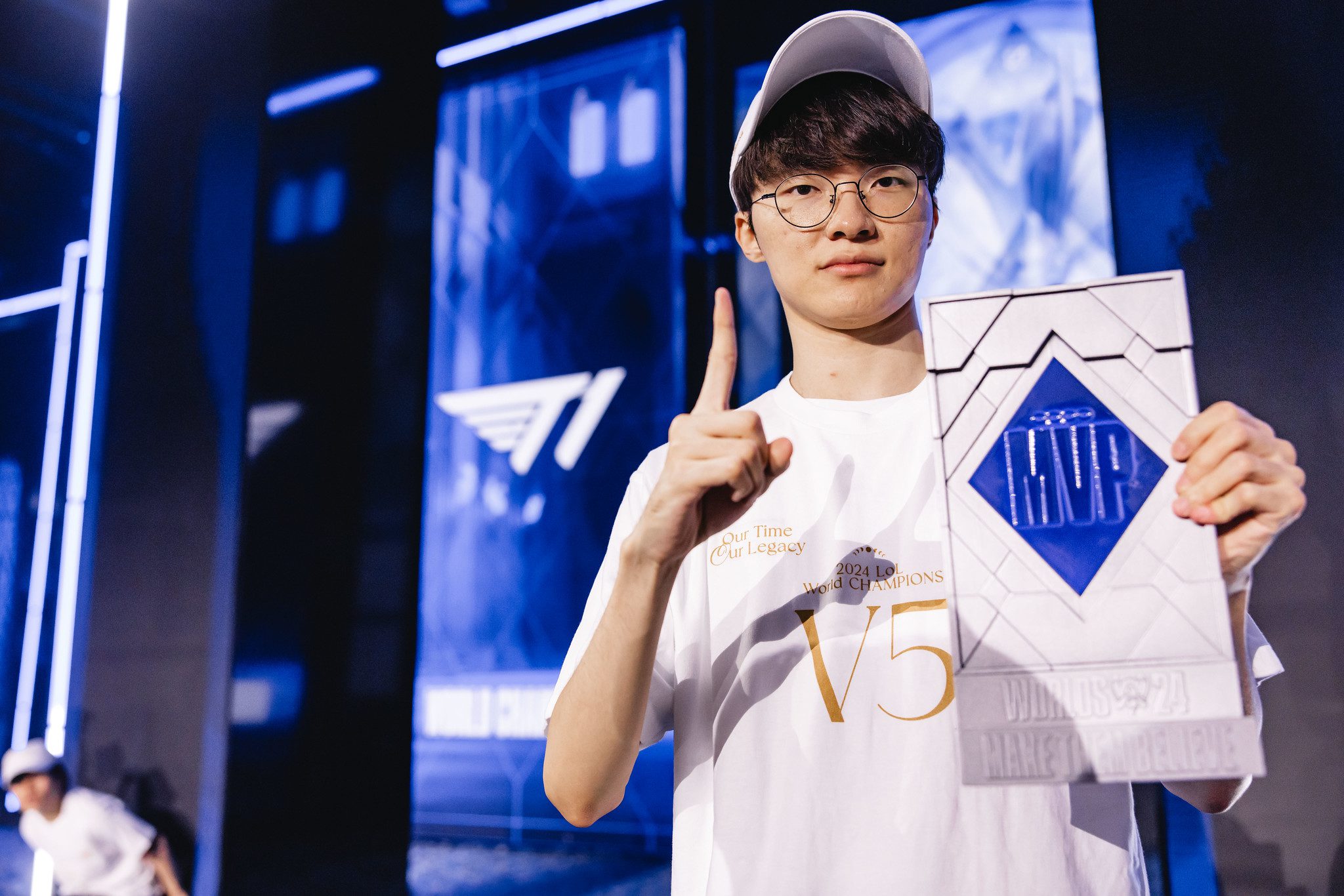As the greatest player in the League of Legends scene, Faker is quite... 
