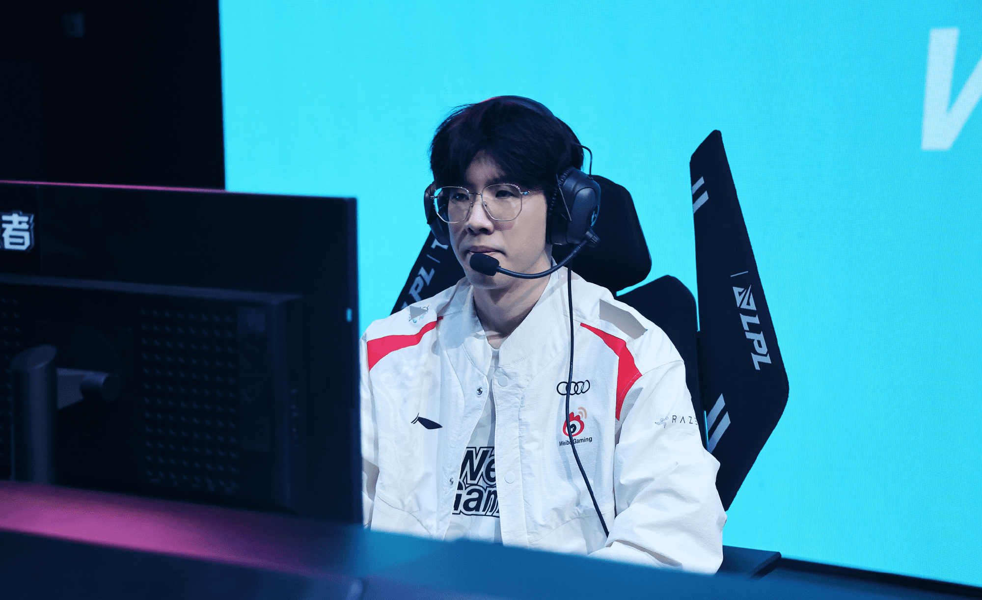 The LPL itself lacks any new faces in this transfer window, and even veteran players like TheShy are being invited back to compete
