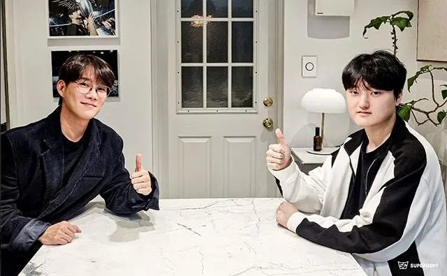 Peyz signs with Super Agent - the agency representing many players and coaches, most of whom are currently competing in LPL