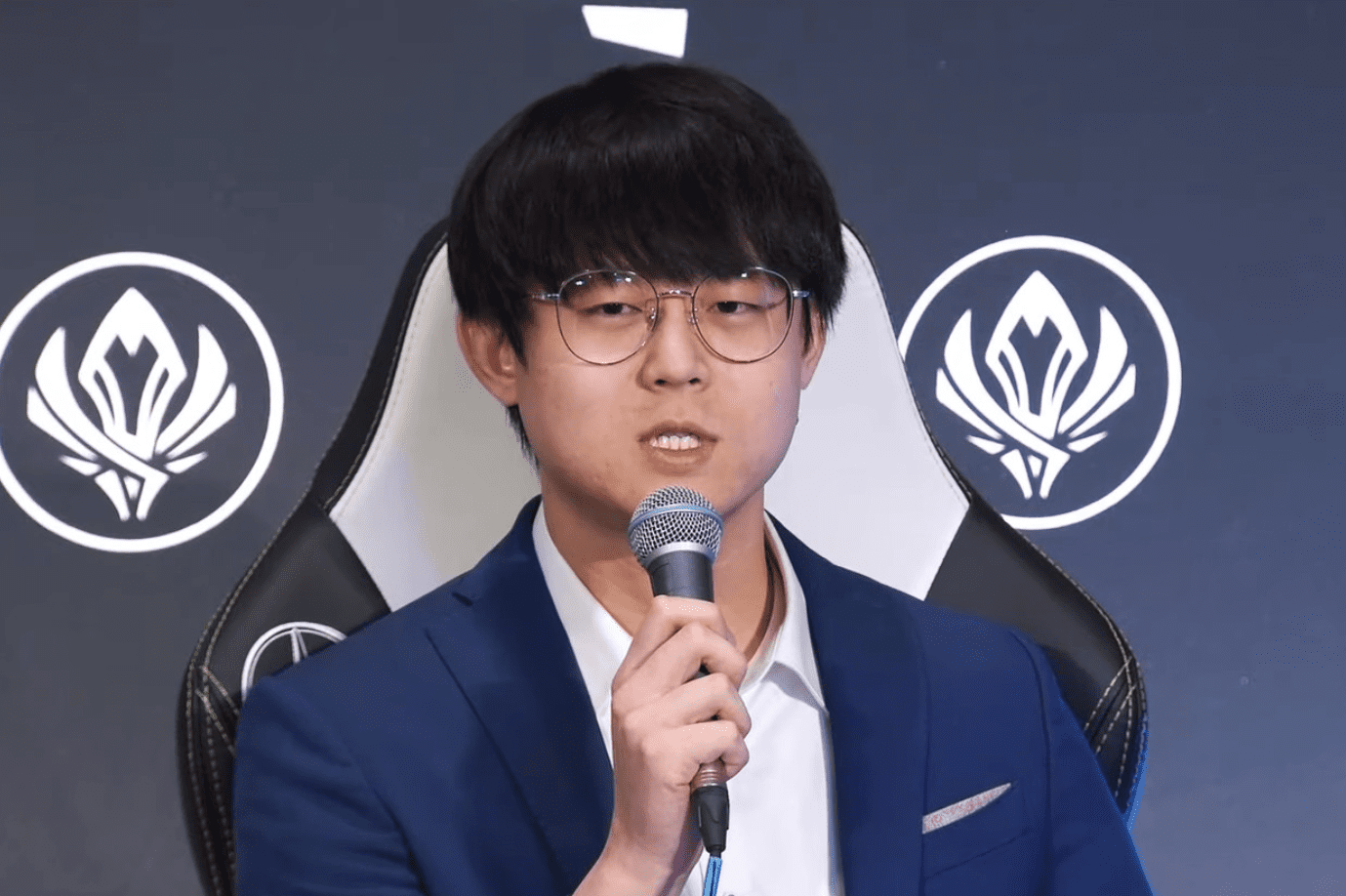 Former RNG, LNG, EDG coach Poppy believes the playstyles of IG players are currently not in sync