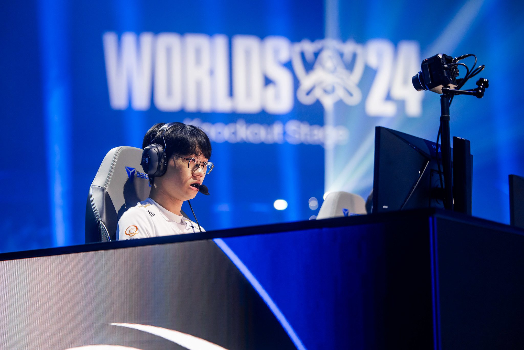 Evidence of Doran being isolated by HLE even before the T1 - Zeus transfer drama exploded