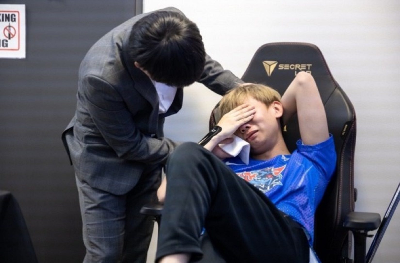 Not only personal scandals, but Ale is also accused of having major conflicts with former teammates