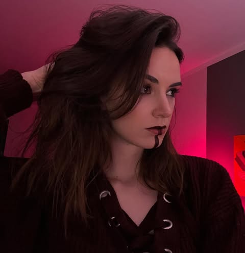 Thunny is also a streamer focusing on League of Legends and Teamfight Tactics