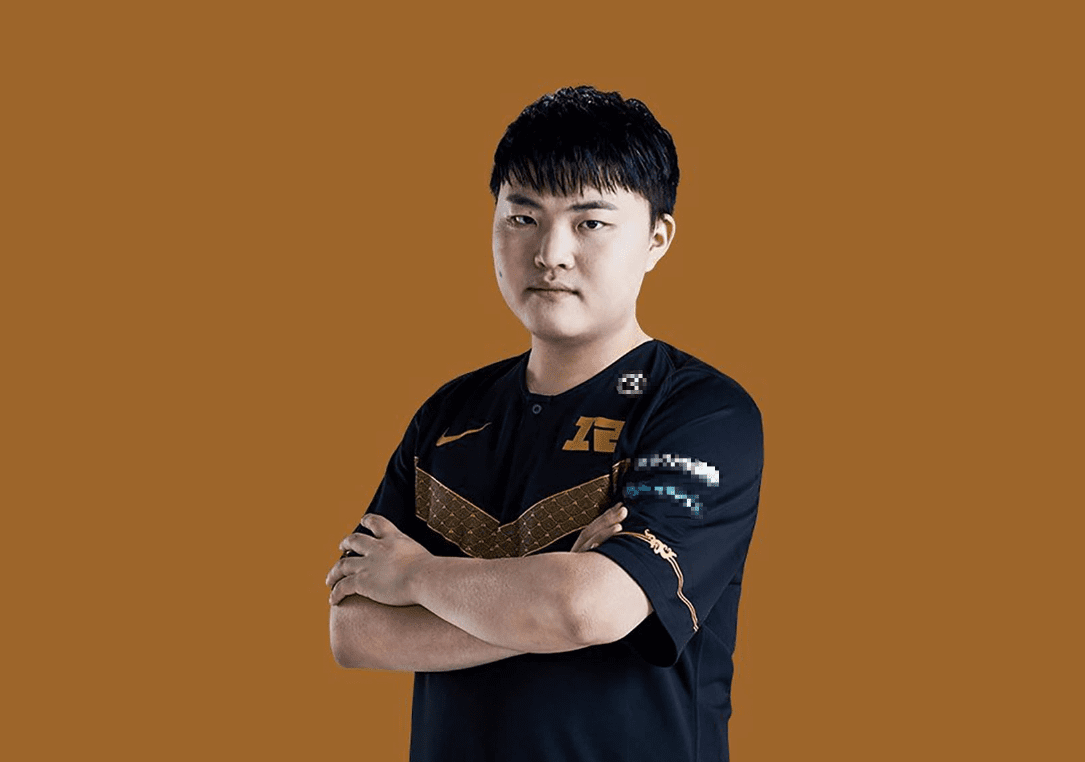 Uzi's reputation is closely tied to League of Legends, so his shift to other games is a quite wrong move