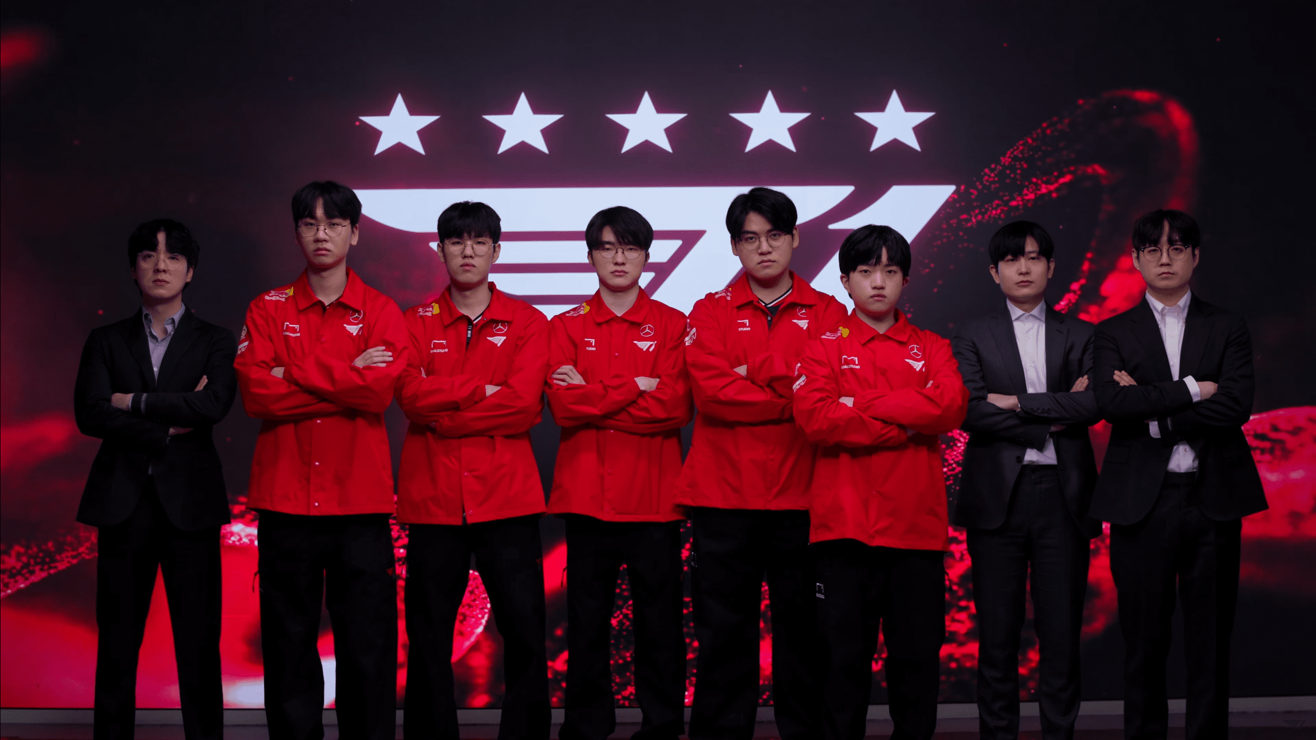 T1 releases a video announcing the roster and uniforms for the new season but leaves the community in laughter and tears.