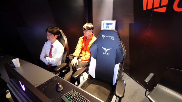 Perhaps T1's management is making some truly confusing decisions and handling of the situation.