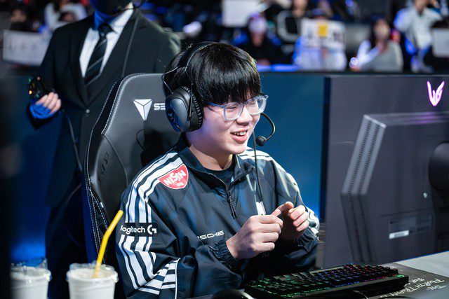 LazyFeel is trusted by DRX members to help the 'Blue Dragon' achieve a high rank in their group at the LCK Cup 2025.