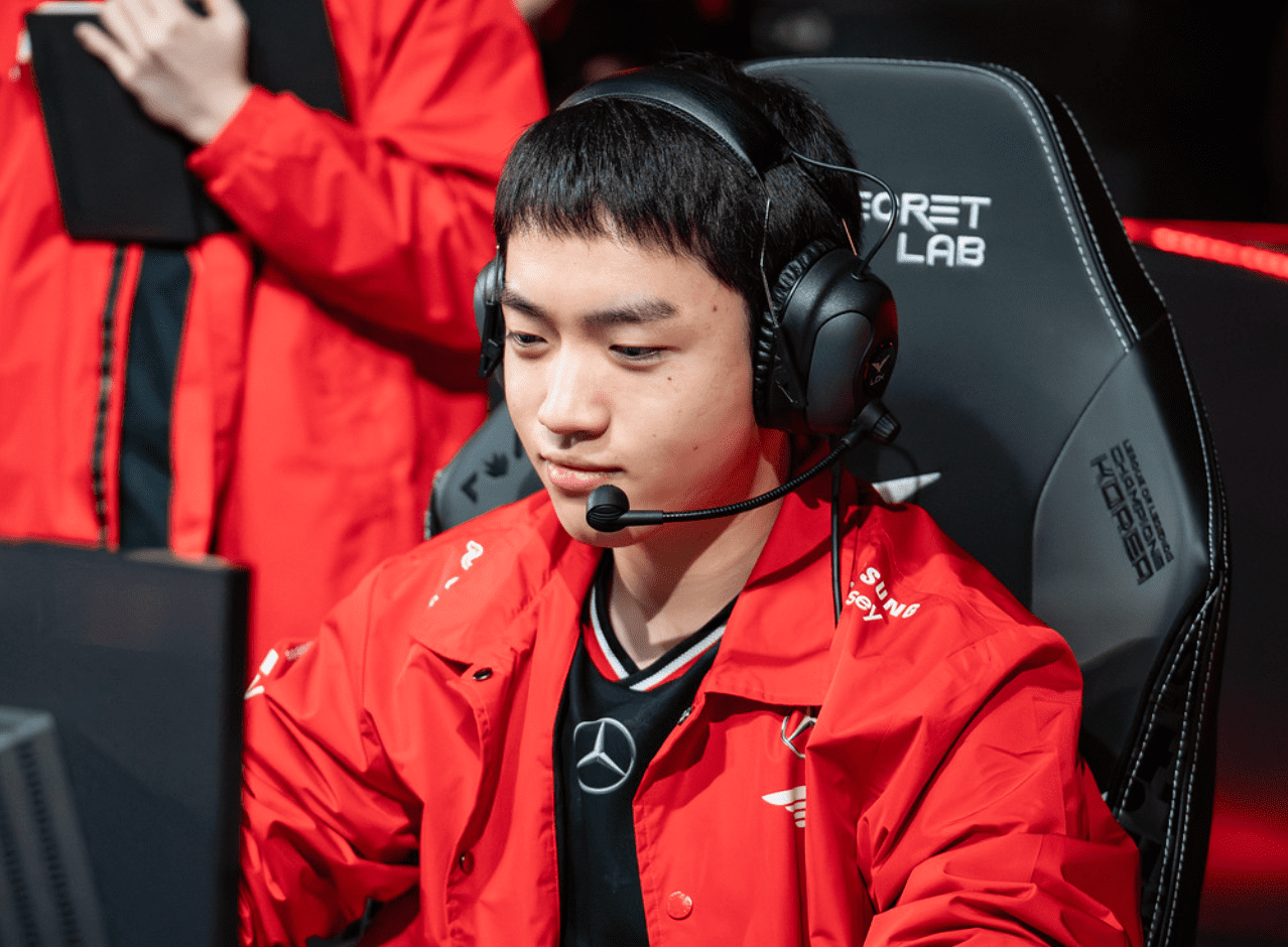 Keria admitted that he learned this 'unconventional build' from Missing while watching LPL