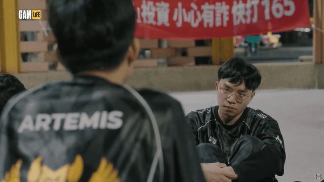 Ellio has also been criticized by teammates for not connecting with the team and making inaccurate calls.