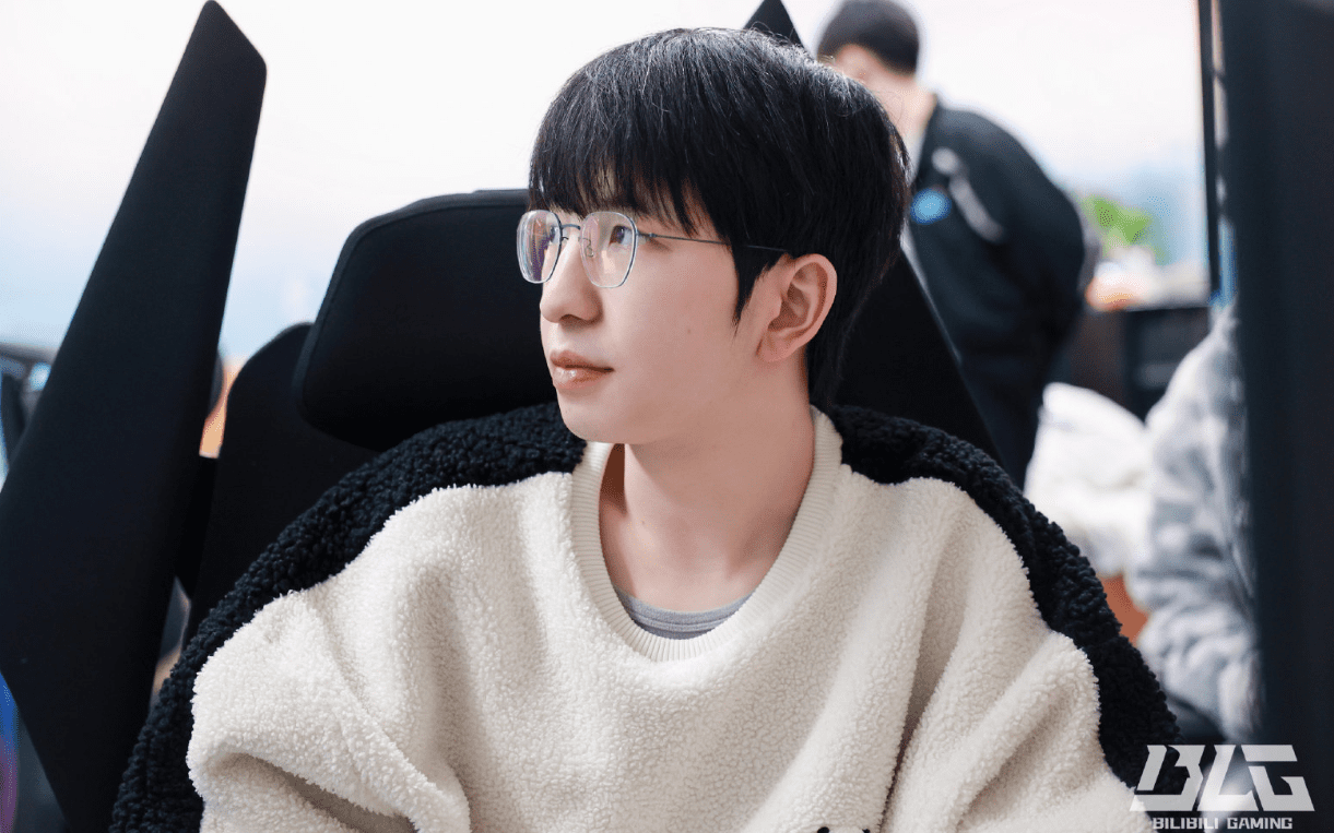 Elk recently revealed about the 'hellish' training schedule to help BLG make a comeback