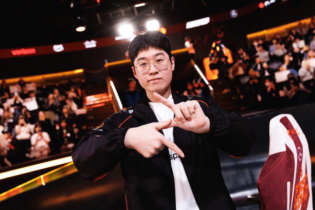But the important goal to truly dispel all doubts about Zeus must be MSI and the upcoming Worlds.