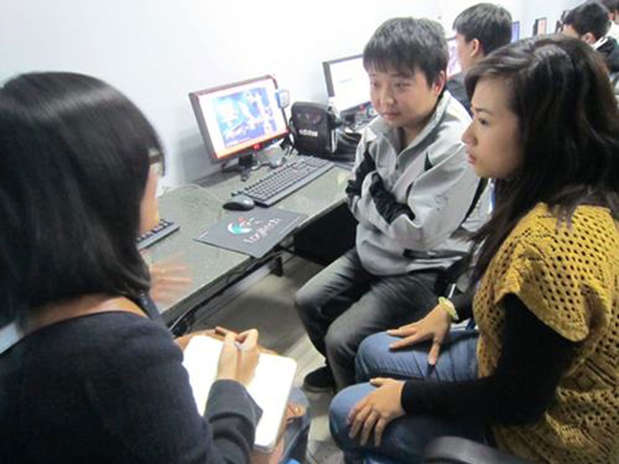 An interview with AoE player Shenlong in 2015, an image the AoE community hasn't seen in a long time