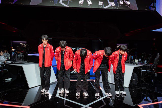 Including the match against Gen.G, this marks only the 4th official match this roster has played together.