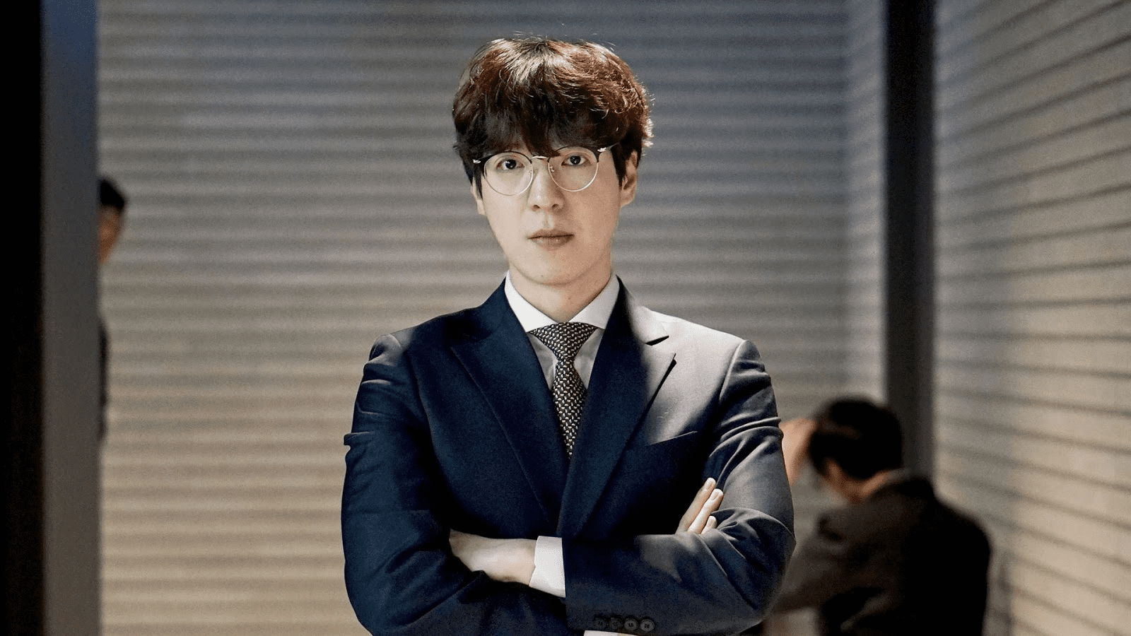 Coach KkOma once affirmed that the rotation of players also aimed at data collection and finding the best direction for T1