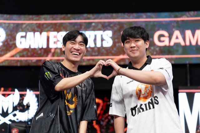 Gury (right) admits MVKE lost game 1 due to communication errors in critical situations.