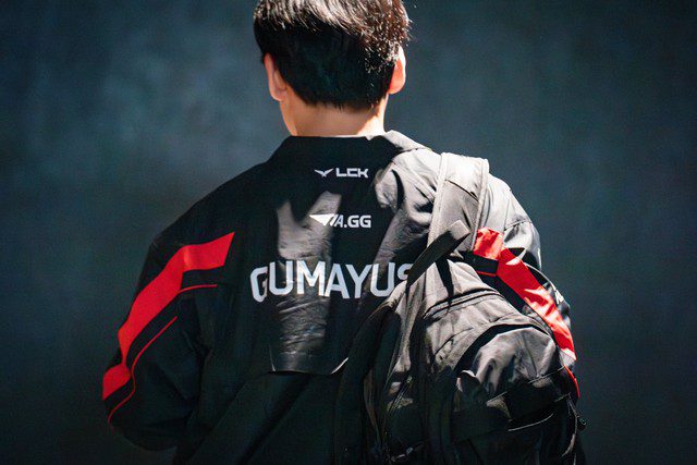 Gumayusi threatened by the T1Gall anti-fan group.