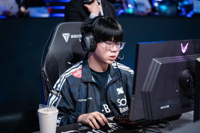 This is a historic milestone for LazyFeel's career, for Vietnamese LoL and for LCK.