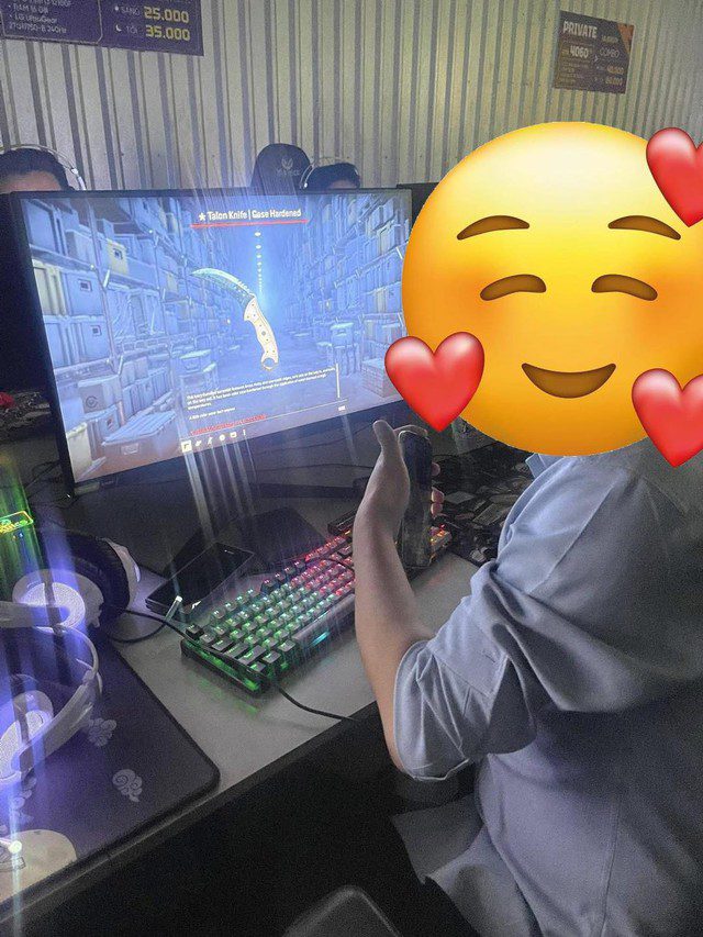 This male gamer might be the luckiest in Vietnam today - Photo: VN-CS2.