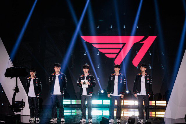 T1 into Semifinals but off-stage factors draw attention.