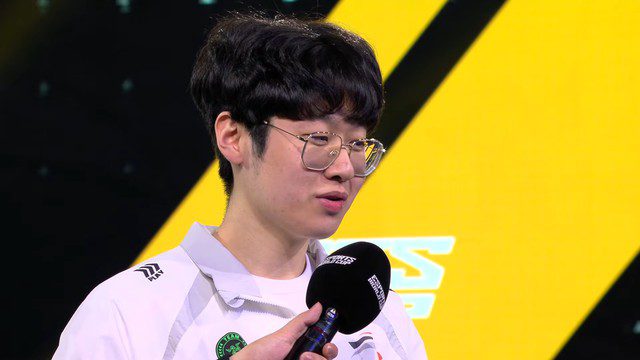 Zeus expresses gratitude to T1 for winning EWC 2025, allowing HLE to participate in this tournament.