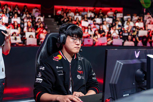 Gumayusi boasts impressive stats after helping T1 complete 50% of the group stage tasks in Rounds 3-5 LCK 2025.5