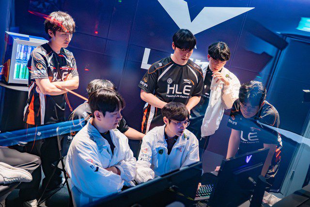 HLE is also the only team in the top 4 of the LCK that needed 4 matches to secure just one game win against T1.