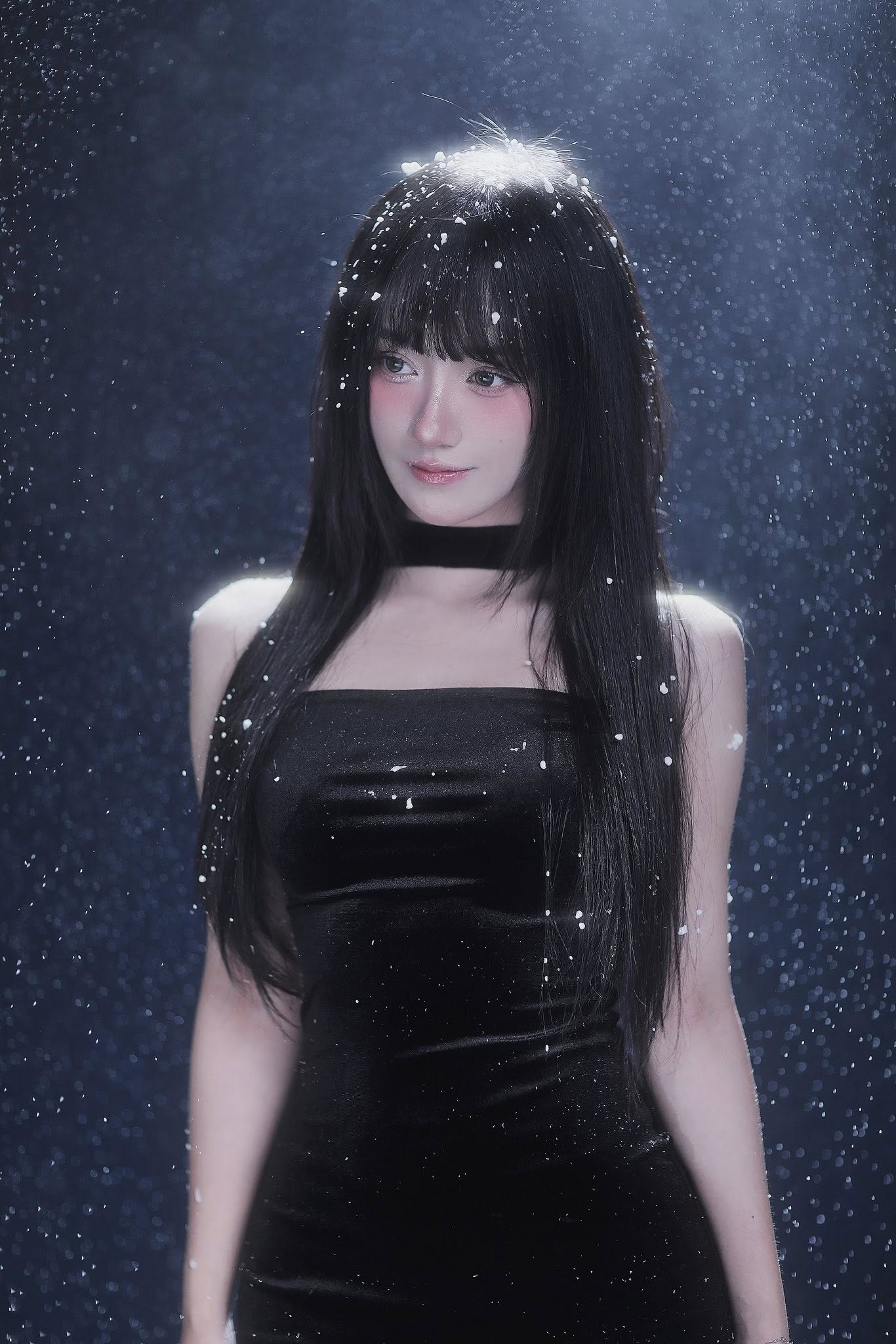The hot girl possesses a sweet, beautiful but also charming appearance