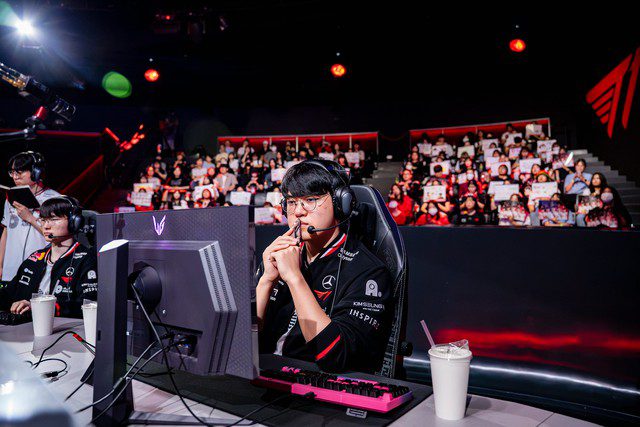 T1 has a Super AD Carry but has not exploited and supported Gumayusi enough.