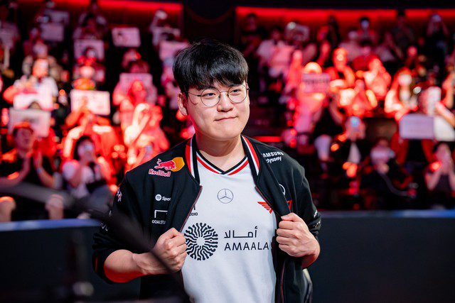 Gumayusi is proving that he is indeed the best AD carry in the world right now.