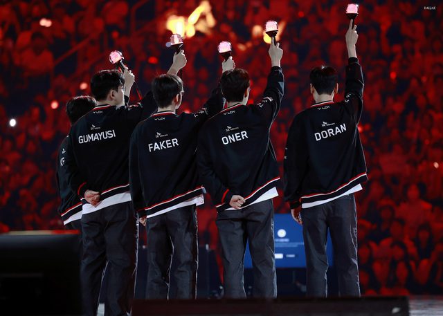 T1 is also the only unbeaten team in the second phase of LCK.