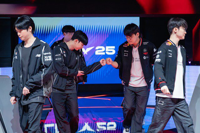 T1 prepares for the match against HLE after unexpectedly losing to KT last week.