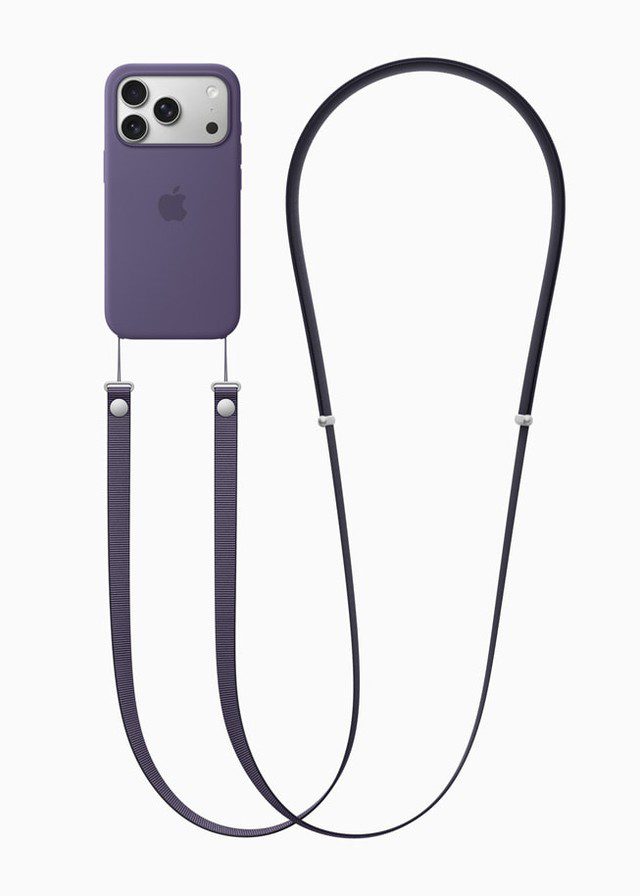 Users can combine the beautiful and easy-to-use Crossbody Strap with the TechWoven Case and Silicone Case to carry the iPhone 17 Pro while remaining hands-free.