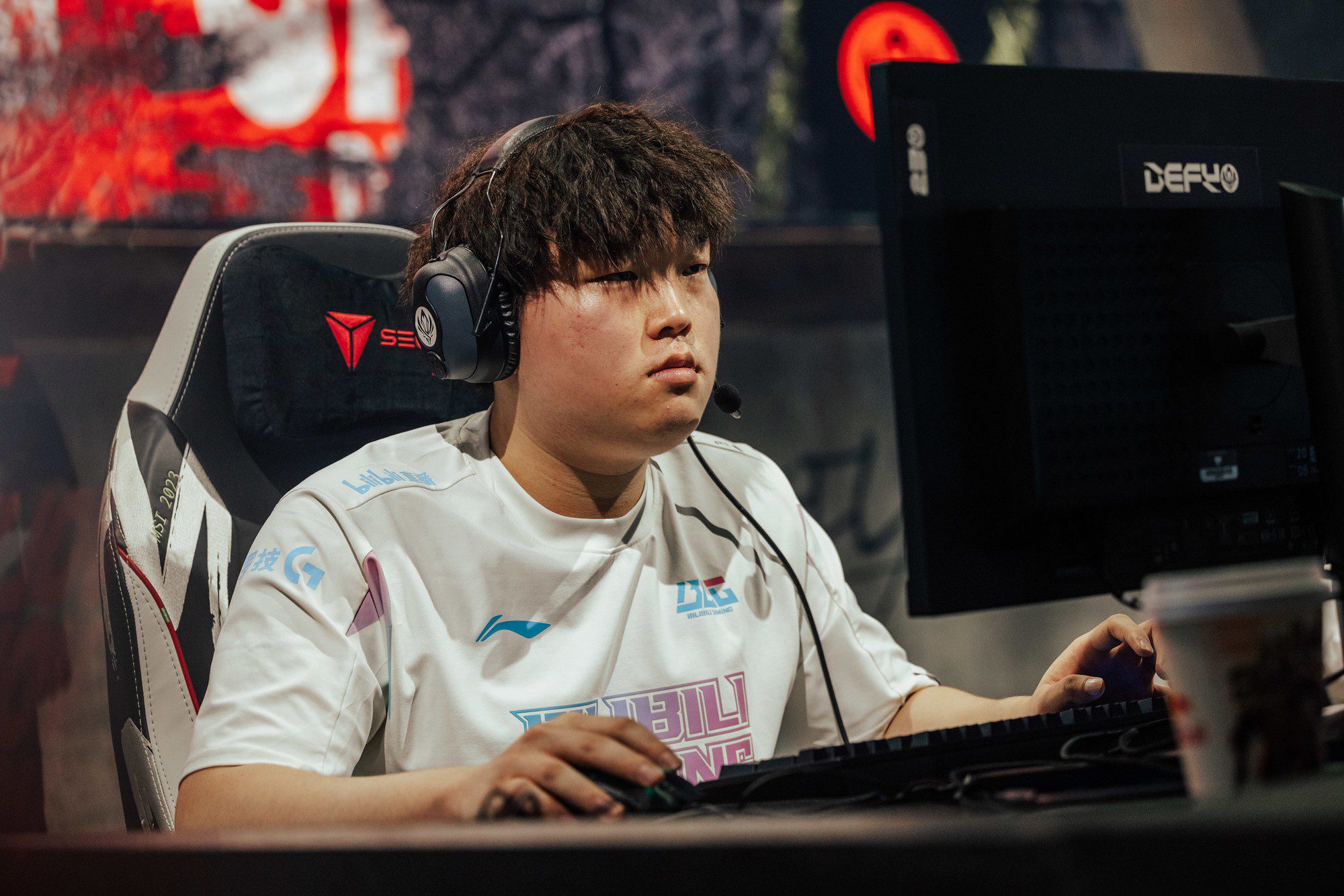 Bin played a crucial role in helping BLG comeback against JDG, marking the first time in the team's history where they came back after being down 0-2.