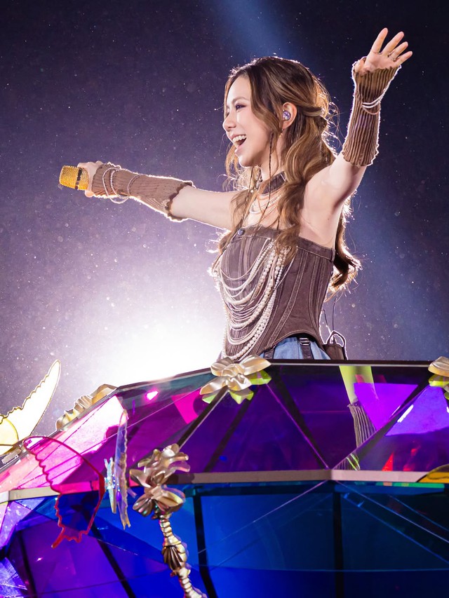 She is the new generation diva of Cbiz