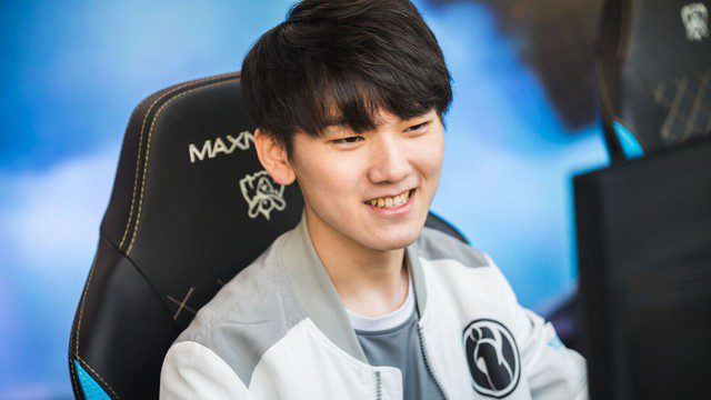 JackeyLove was a member of IG who won the 2018 World Championship.