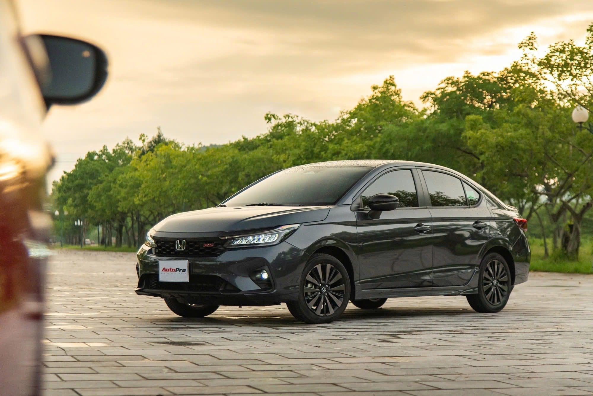 Honda City leading the Family Car of the Year category (Under 600 Million VND).