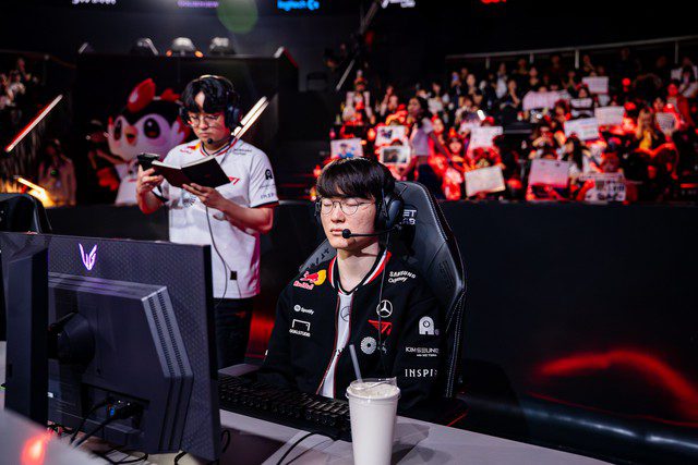 T1 is predicted to have a tough match against DK.