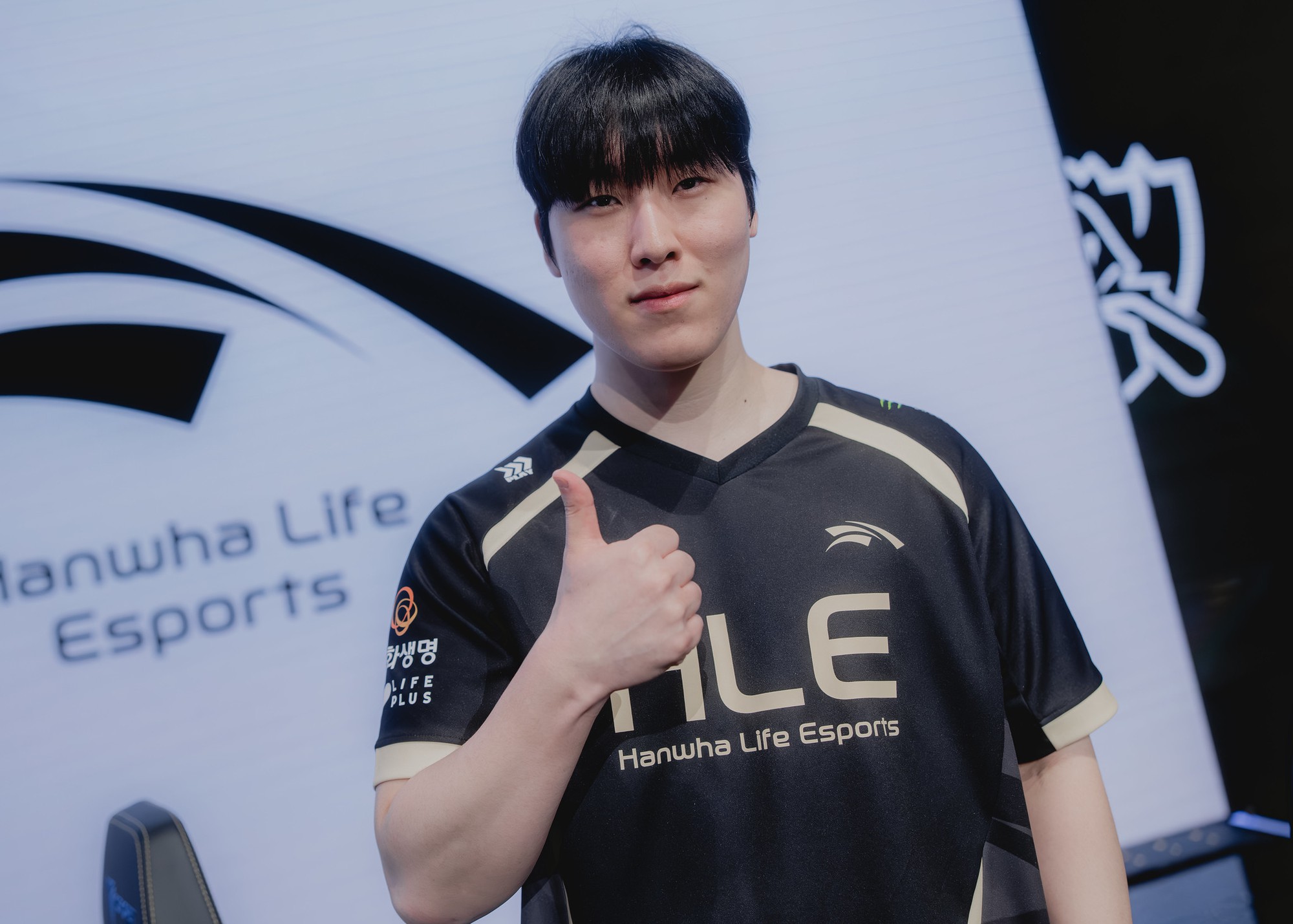 HLE players cannot be overconfident like in their match against AL anymore.