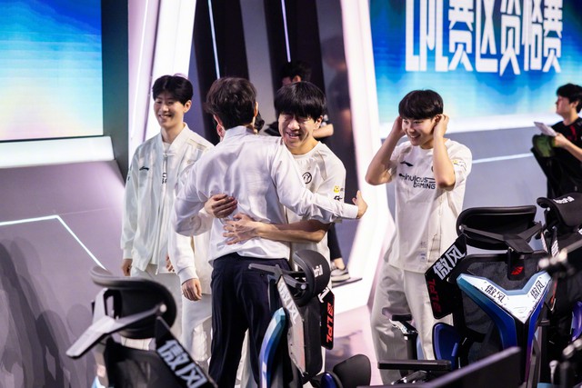IG is the 4th seed of LPL and they are the first LPL team to face T1 in this year's Worlds